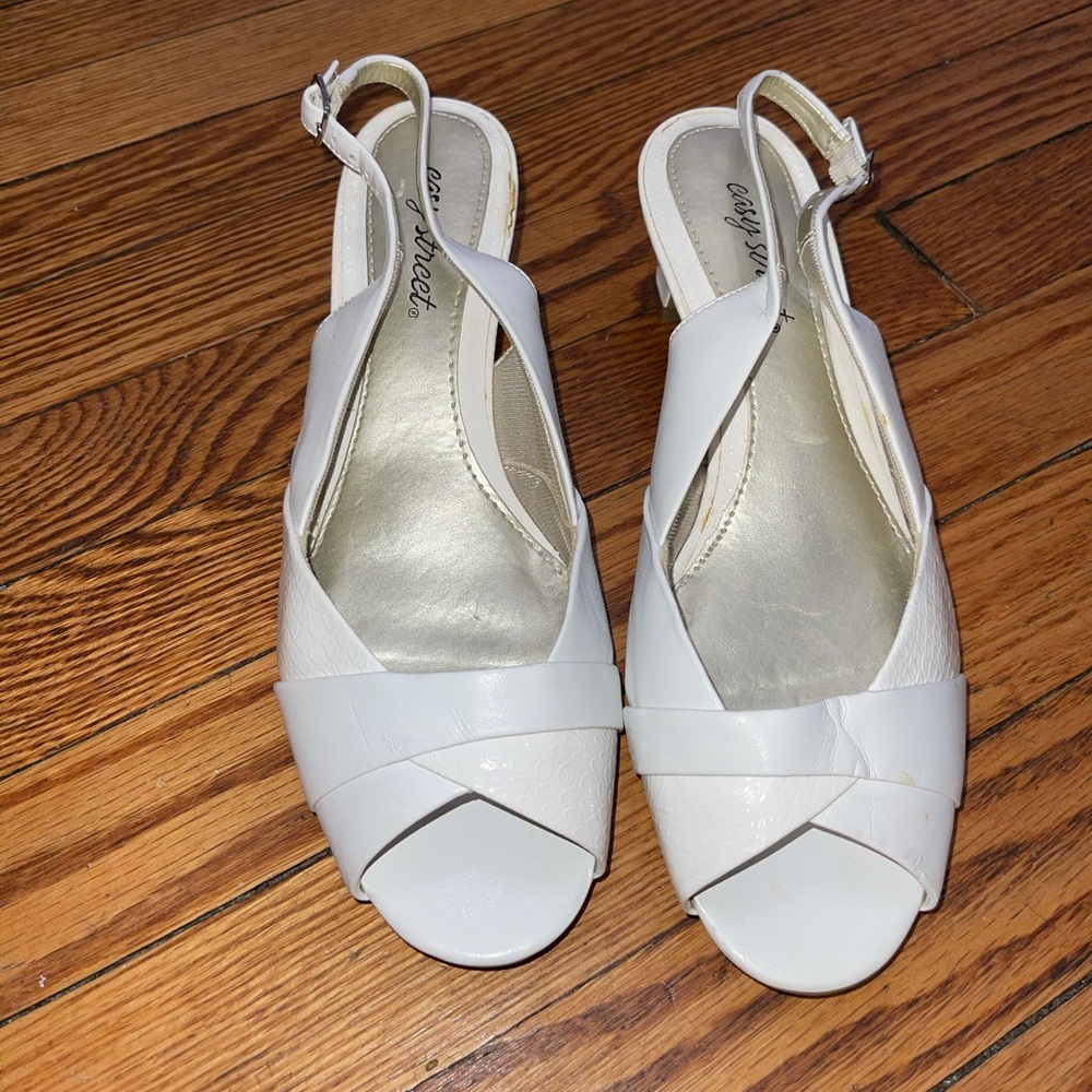 Easy Spirit Sandals